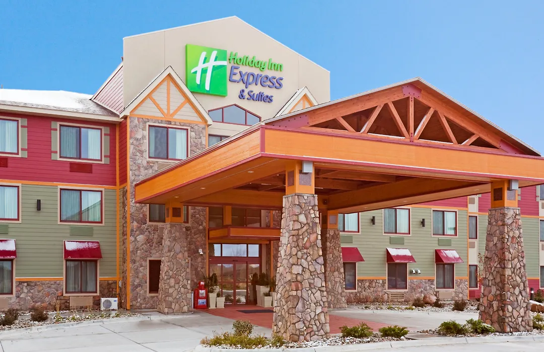 Comfort Inn & Suites Mountain Iron And Virginia-1