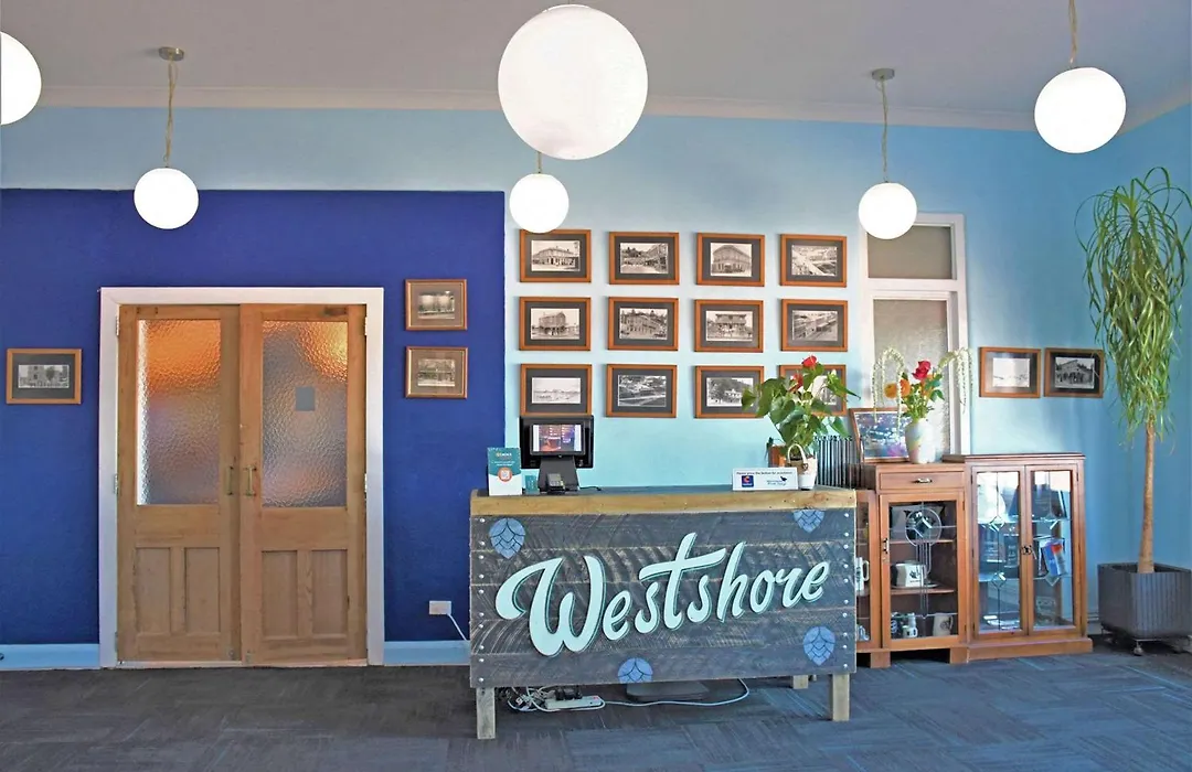 Comfort Inn Westshore Beach-1