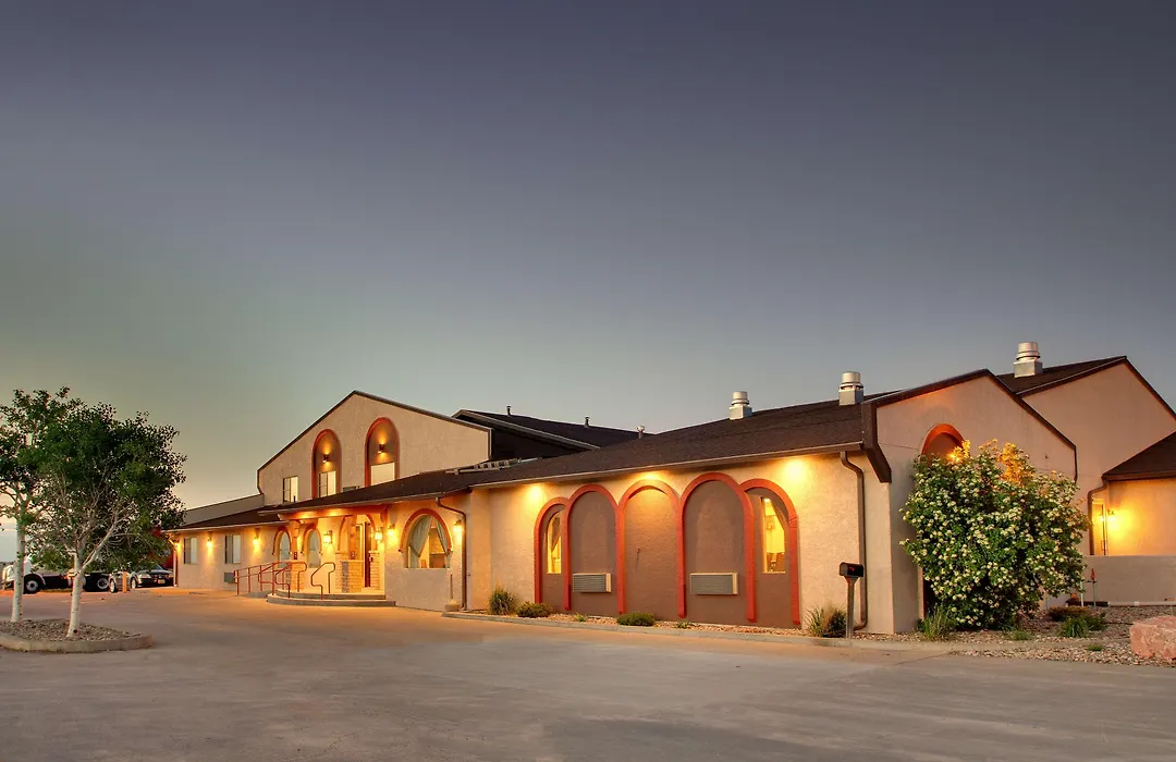 Best Western West Hills Inn-1