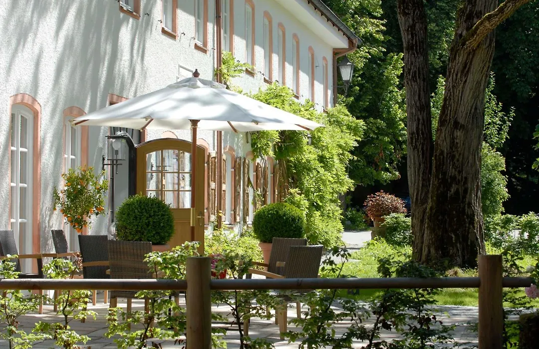 Brauereigasthof-Hotel Aying-1