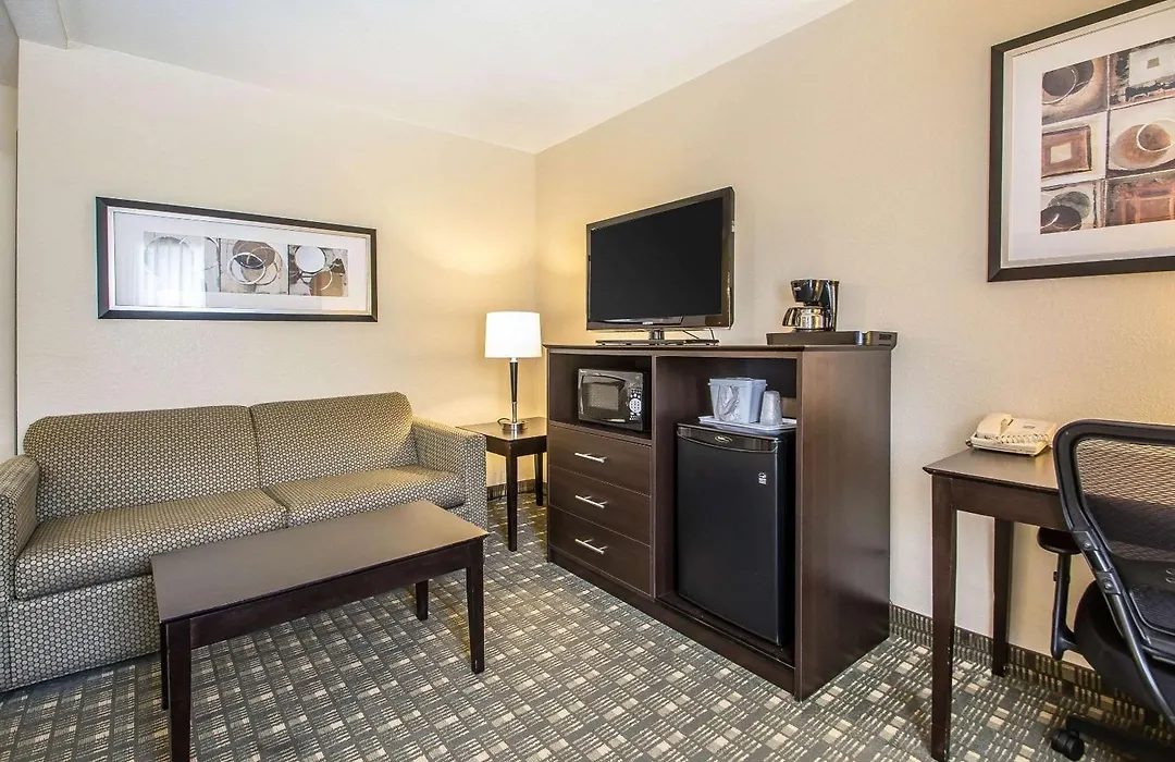 Quality Inn & Suites Decorah-1