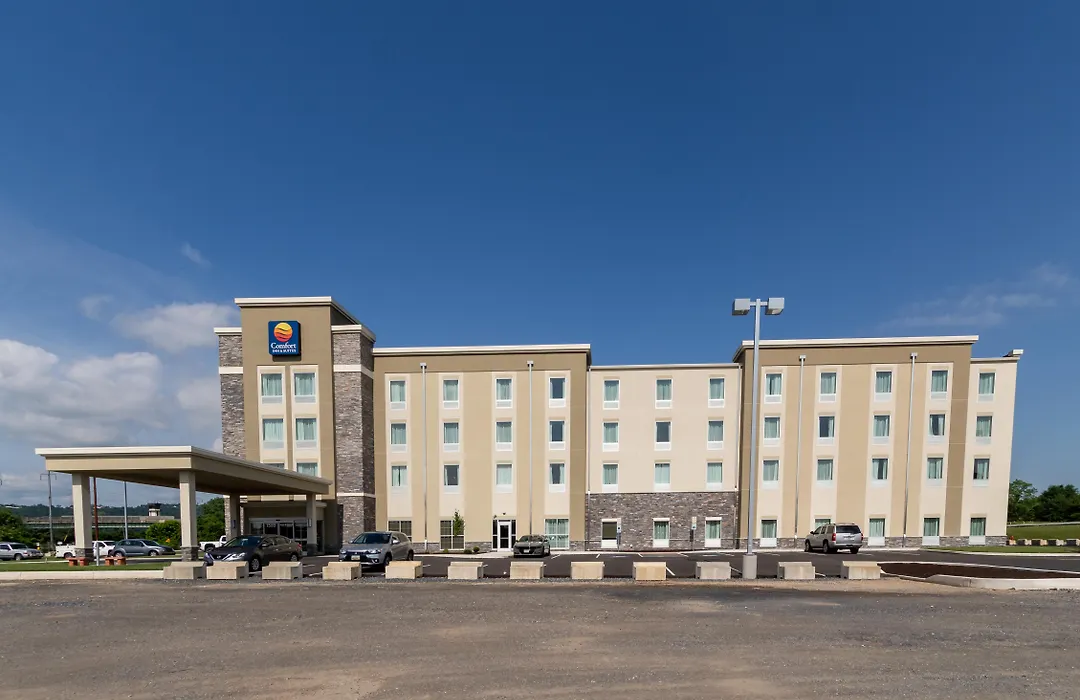 Comfort Inn & Suites - Harrisburg Airport - Hershey South-1