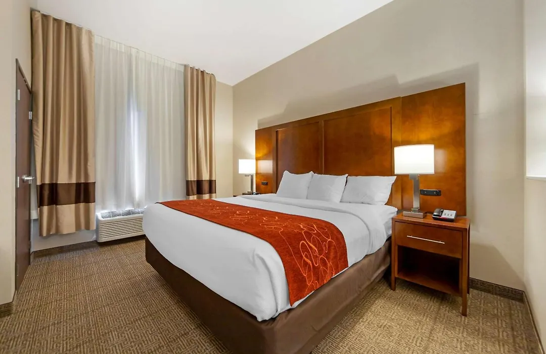 Comfort Suites-1