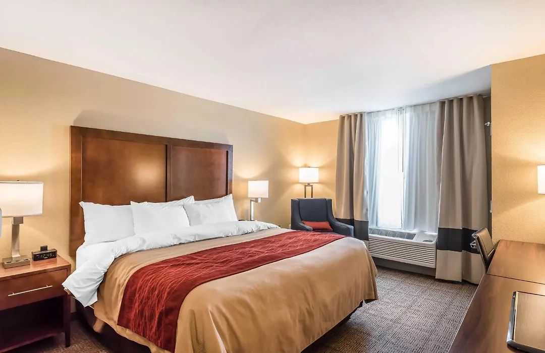 Comfort Inn & Suites Sidney I-80-1