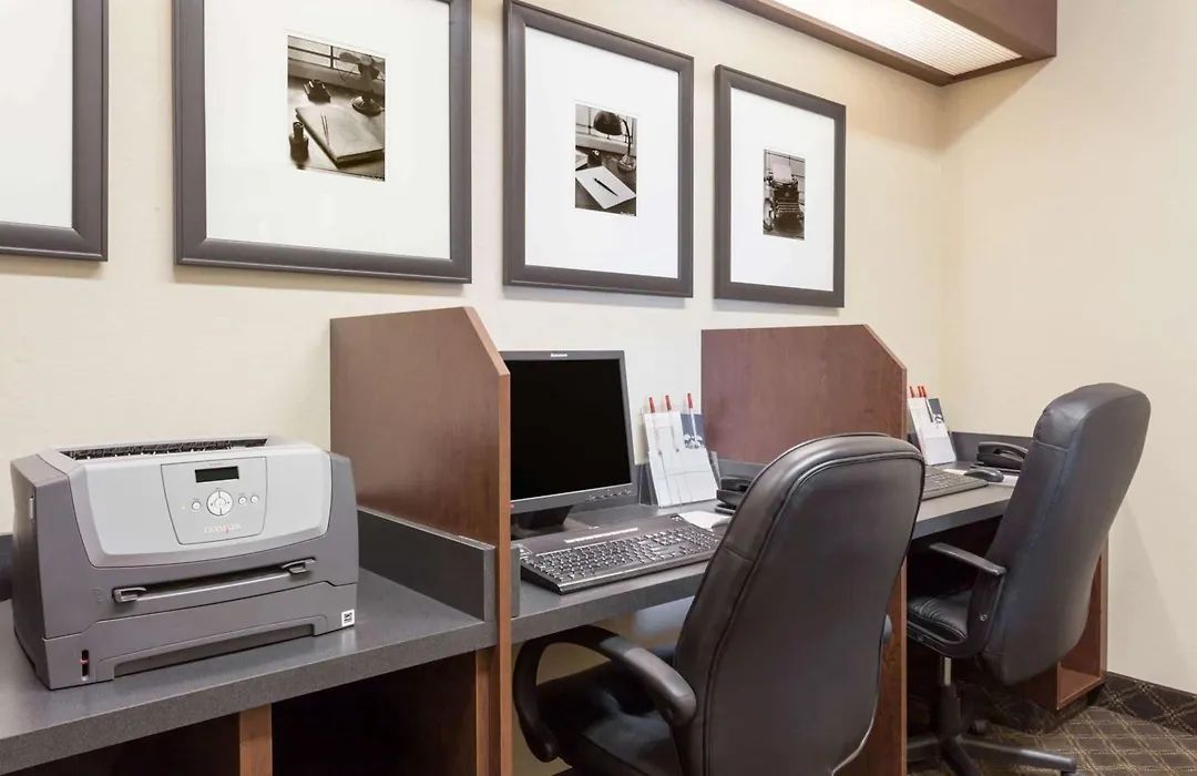 Ramada By Wyndham Weyburn-1