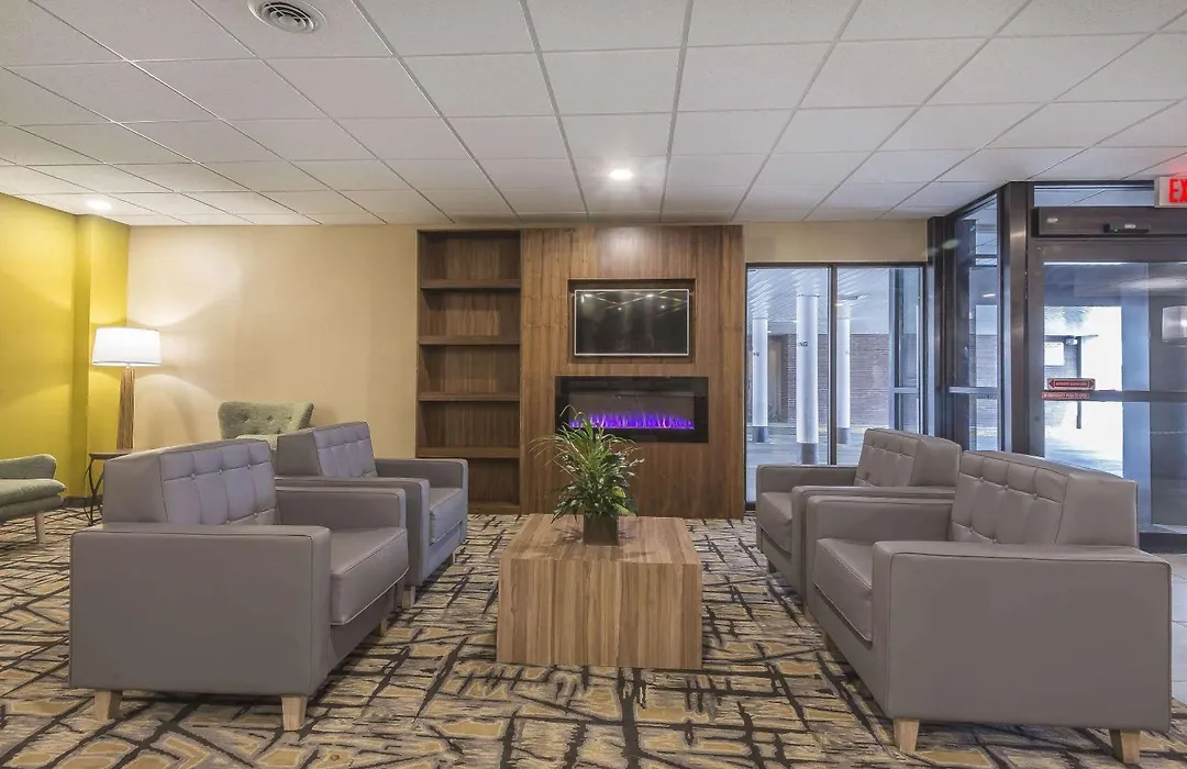 Quality Inn & Suites Windsor - Downtown-1