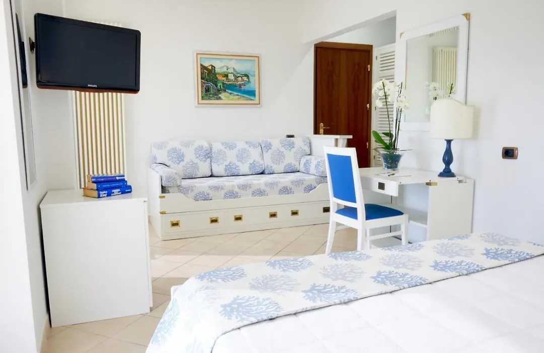 Hotel Caesar Residence & Spa-1