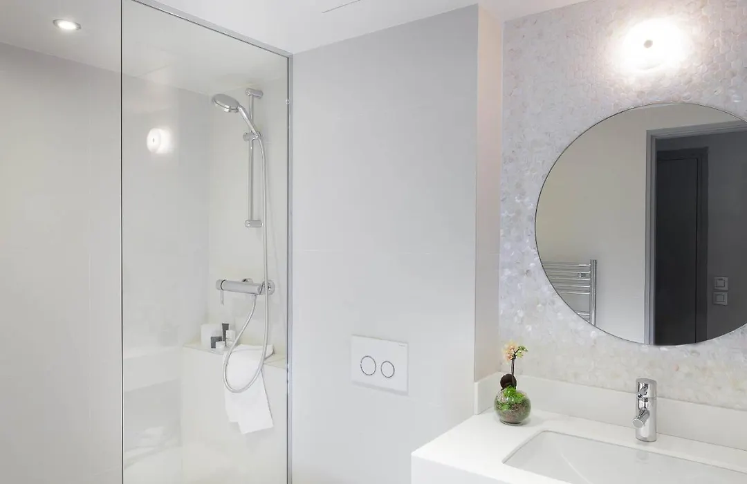 Hôtel Parc Saint-Séverin - Esprit de France-1