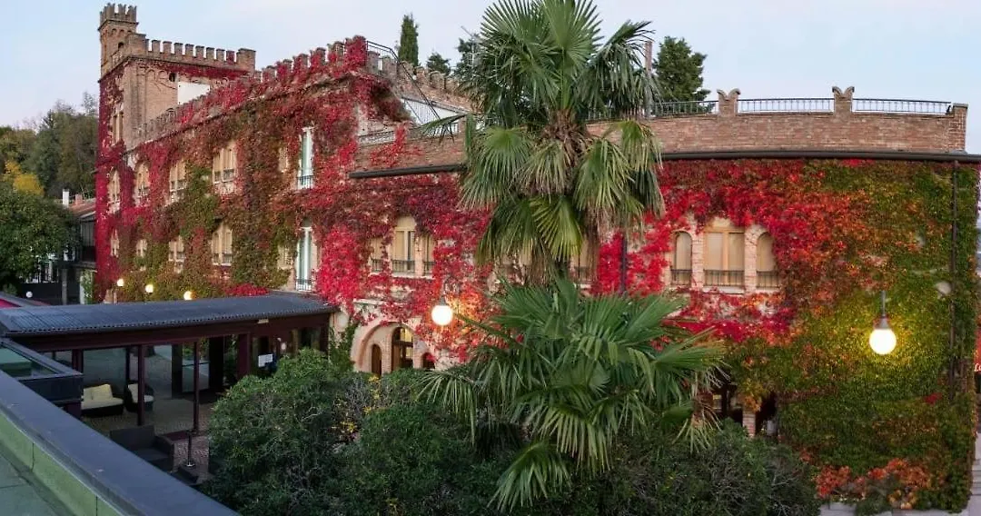 Locanda al Castello Wellness Resort-1