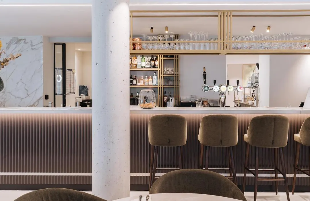 The Cornr Hotel-1