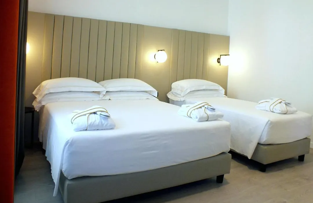 Bb Hotels Smarthotel Derose-1