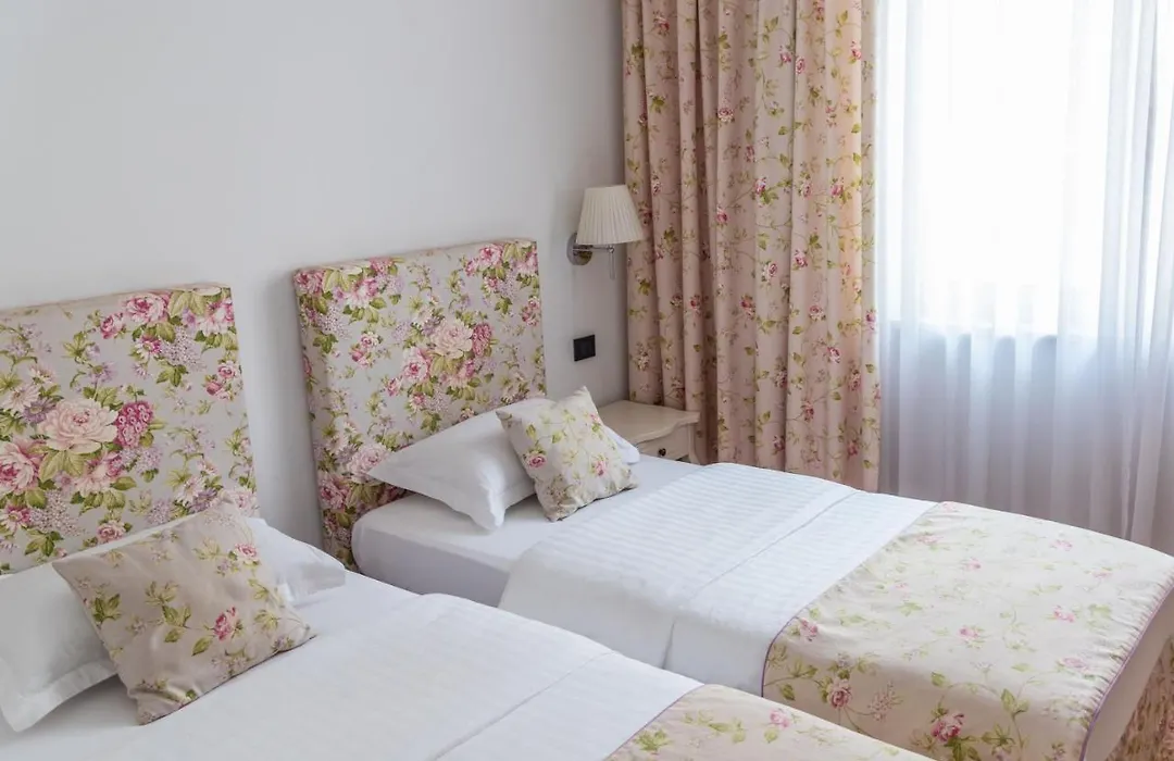 Hotel Grace-1