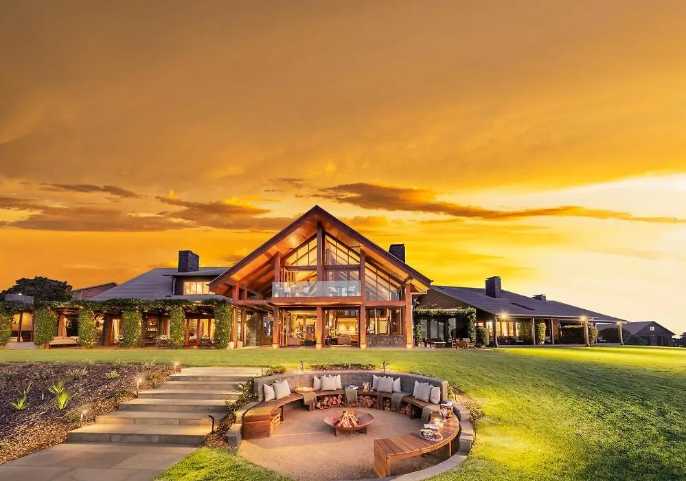 Spicers Peak Lodge-1