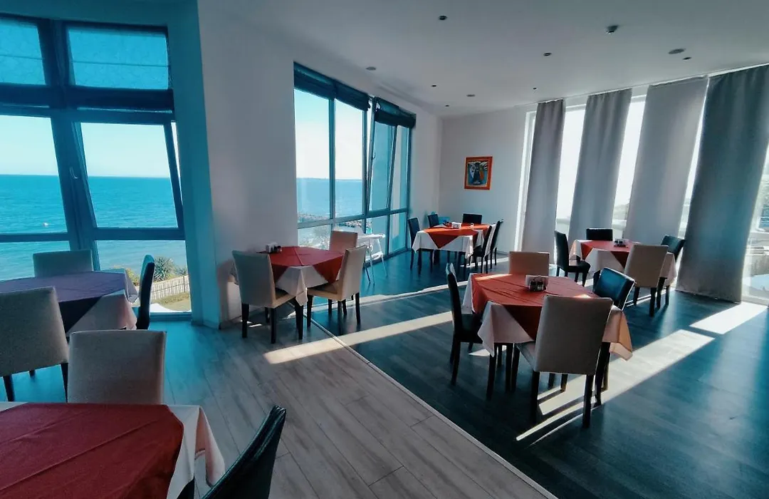 Moonlight Hotel-1