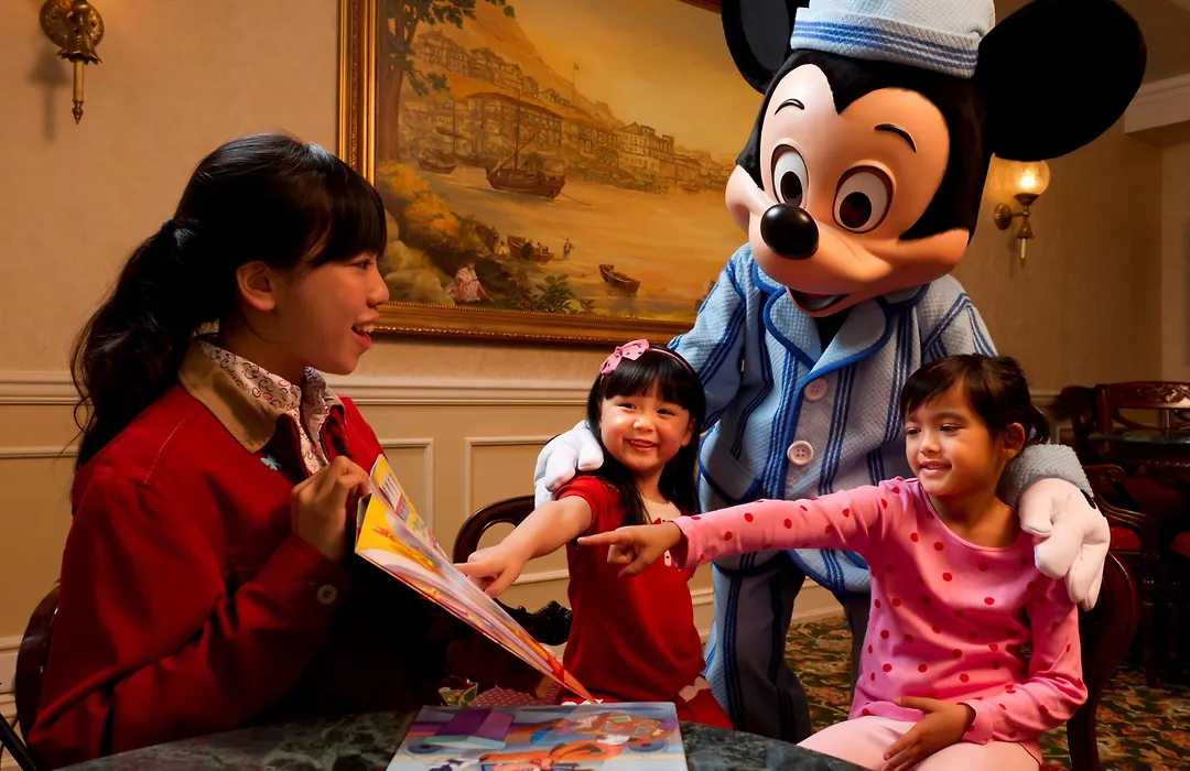 Hong Kong Disneyland Hotel-1
