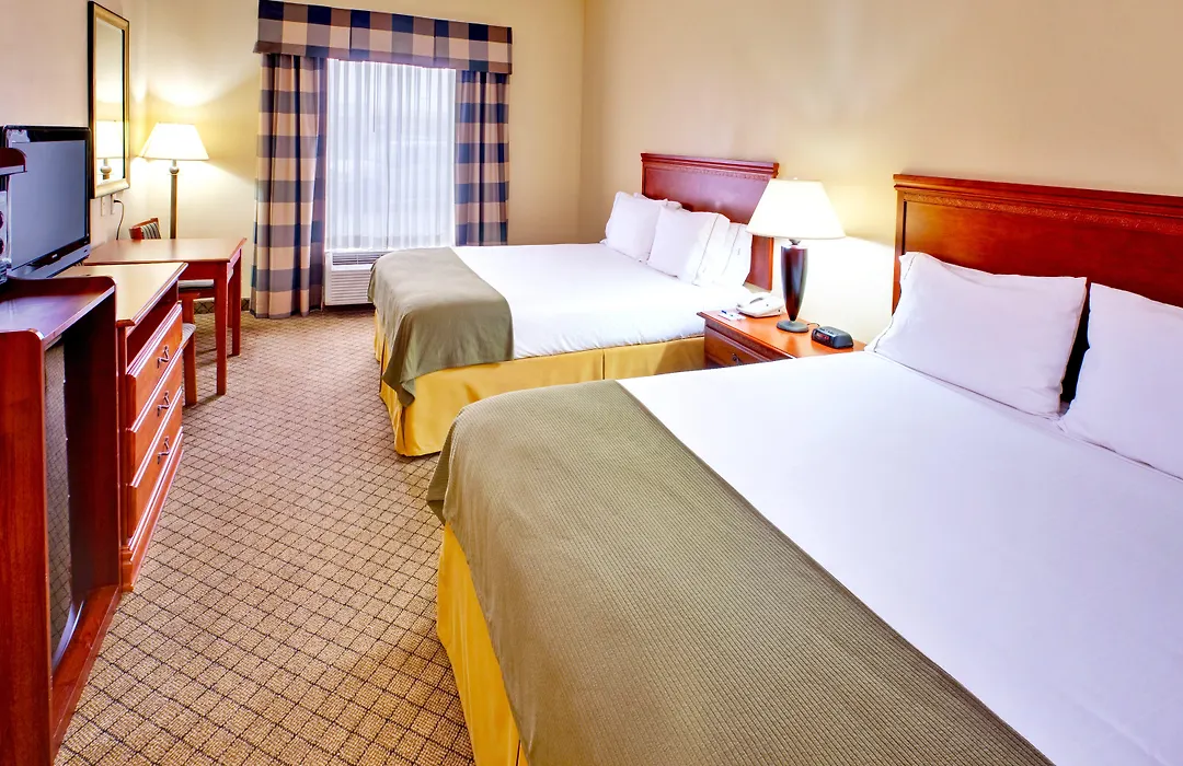 Holiday Inn Express-1