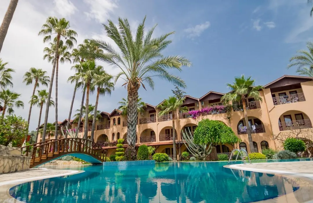 Club Tropical Beach Hotel-1
