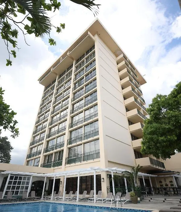 Courtleigh Hotel & Suites-1