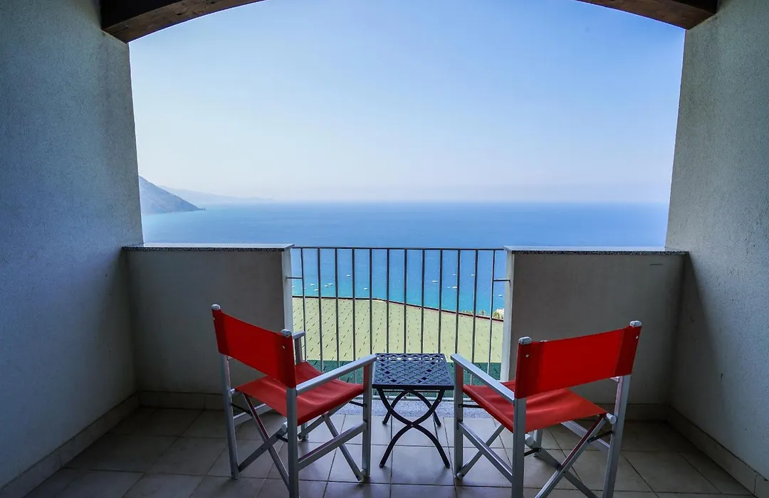 Gh Avalon Sikani-1