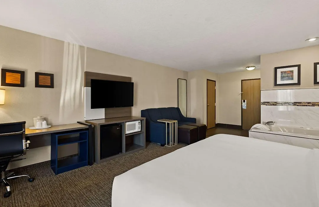 Comfort Inn Huntington Near University-1
