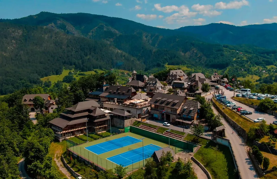 Mecavnik Resort-1