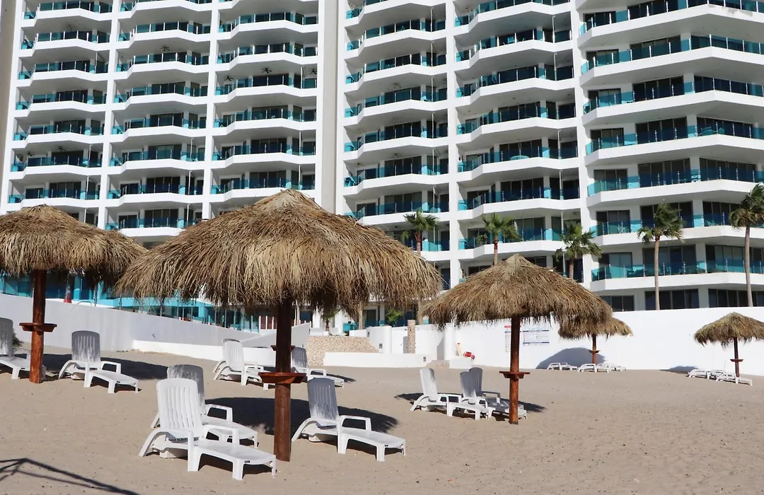 Esmeralda Beach Resort-1