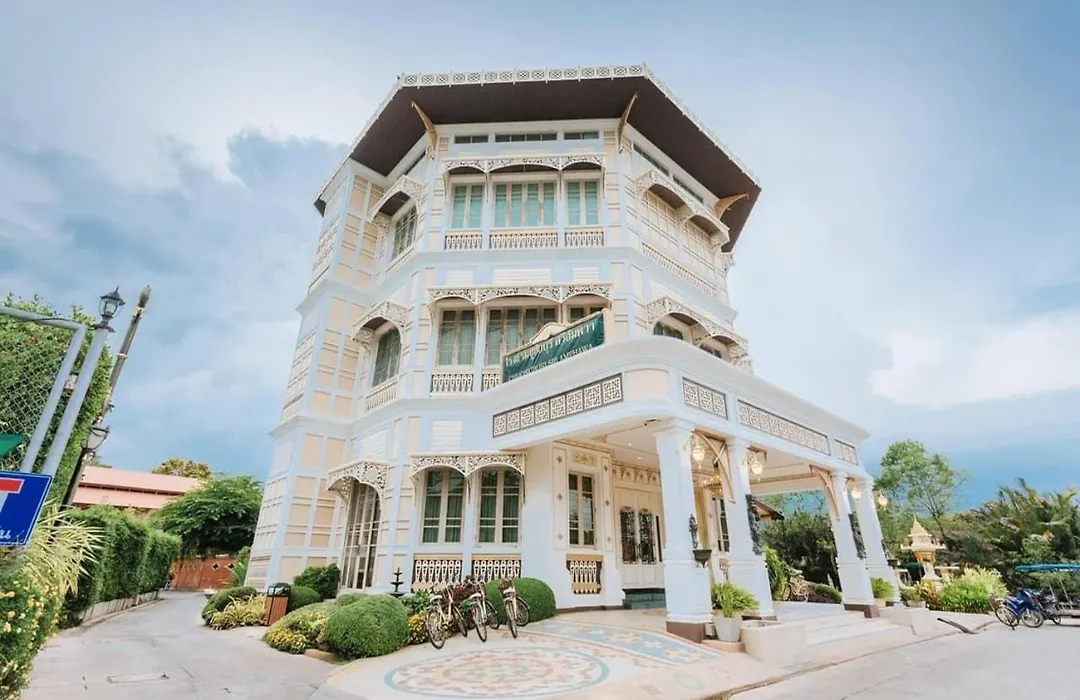 Chuchaiburi Sri Amphawa-1