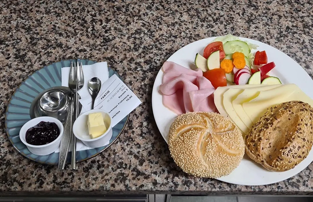 Hotel - Café - Konditorei Schröckmayr-Kastner-1