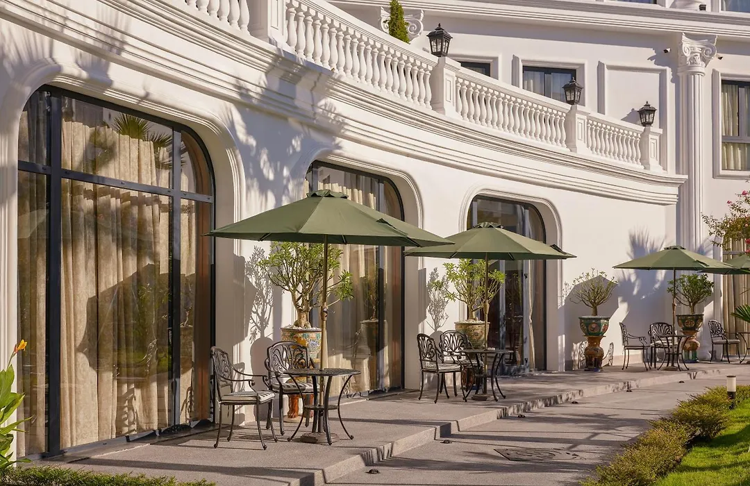Silk Path Grand Hue Hotel-1