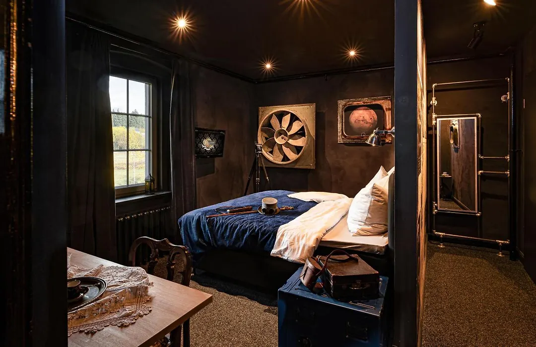Weltraumbahnhof Rautenkranz - Steampunk Hotel-1