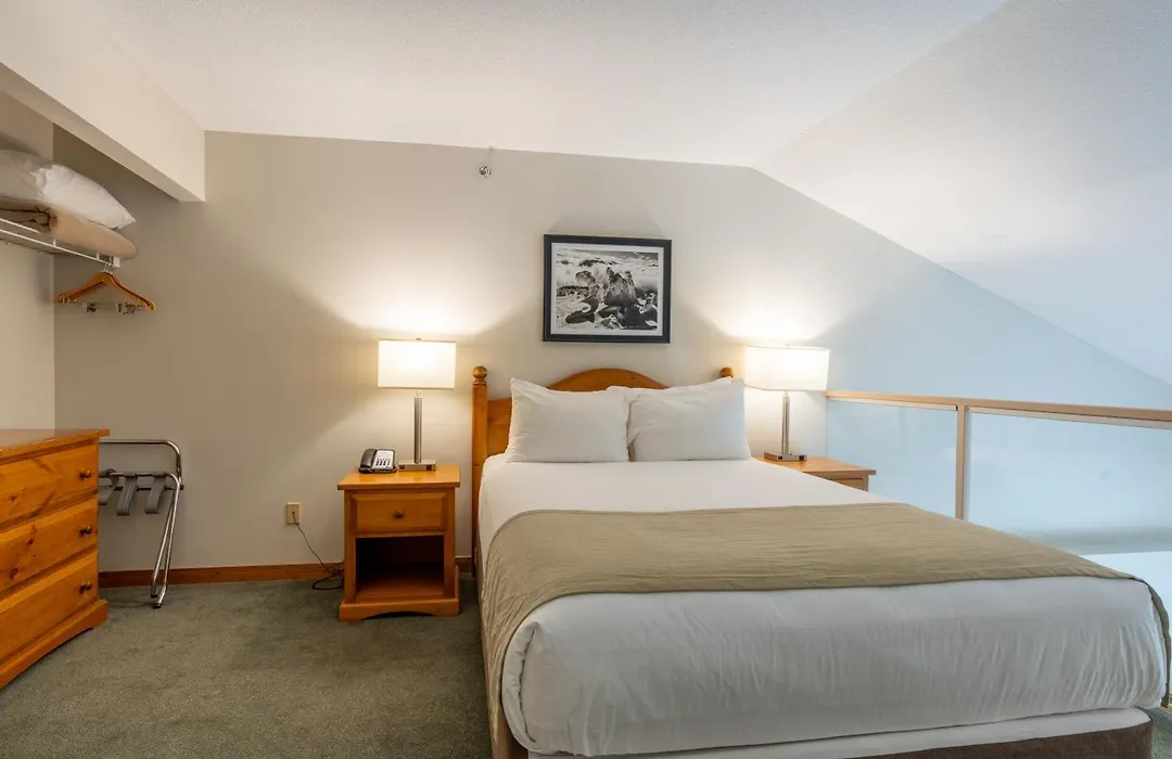 Sundance Lodge-1