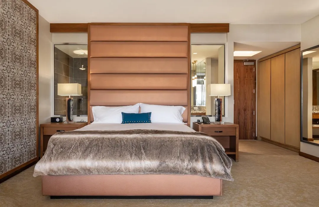 Drey Hotel-1