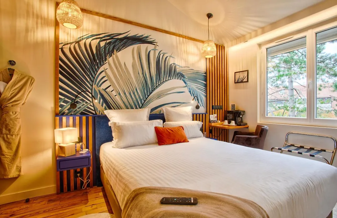 Le Castel Cabourg Hotel & Spa- Restaurant La Calypso-1