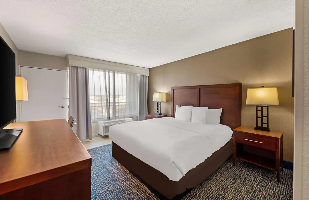 Comfort Inn On The Ocean-1