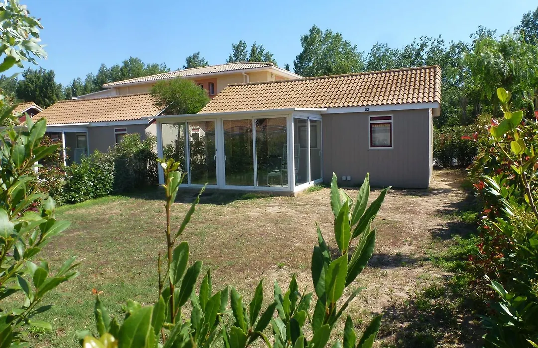 Lodges Méditerranée-1
