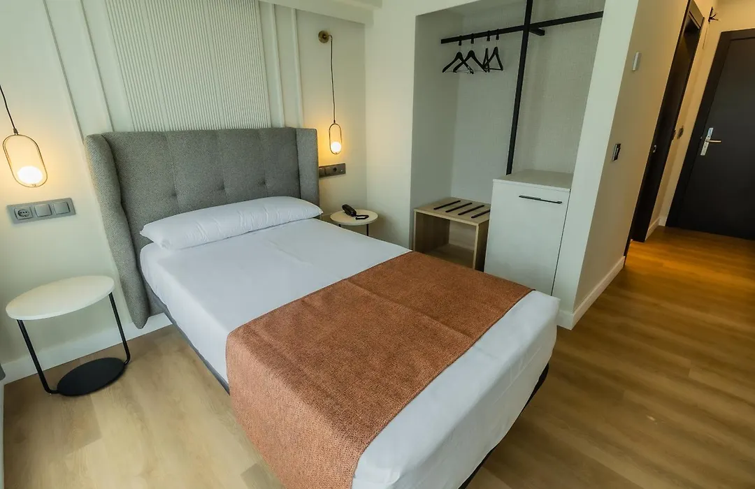 Hotel Corona De Padrón-1