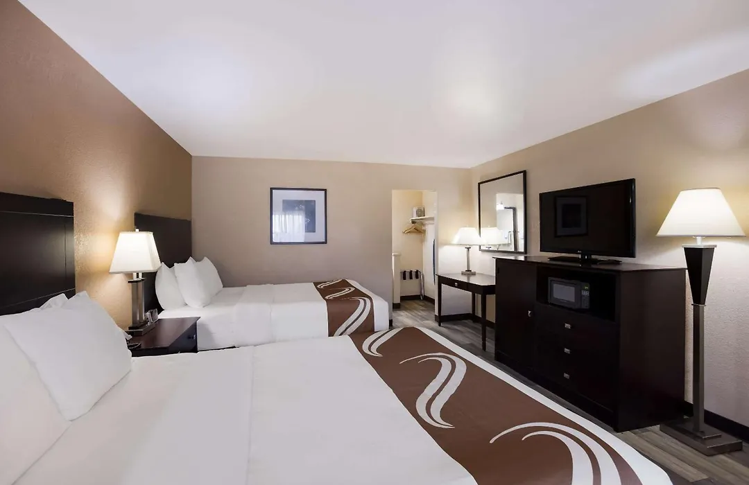 Quality Inn & Suites Big Rapids Near University-1