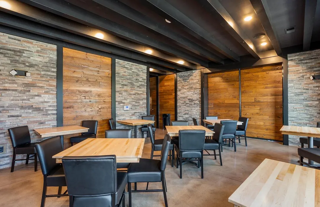 Cobblestone Hotel & Suites - De Pere Green Bay-1