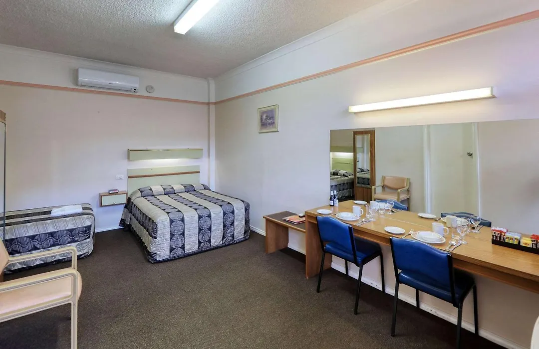 Comfort Inn Crystal Broken Hill-1