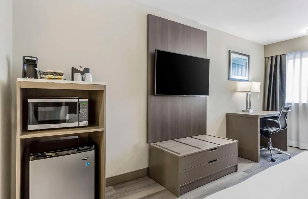 Comfort Inn & Suites Pacific - Auburn-1
