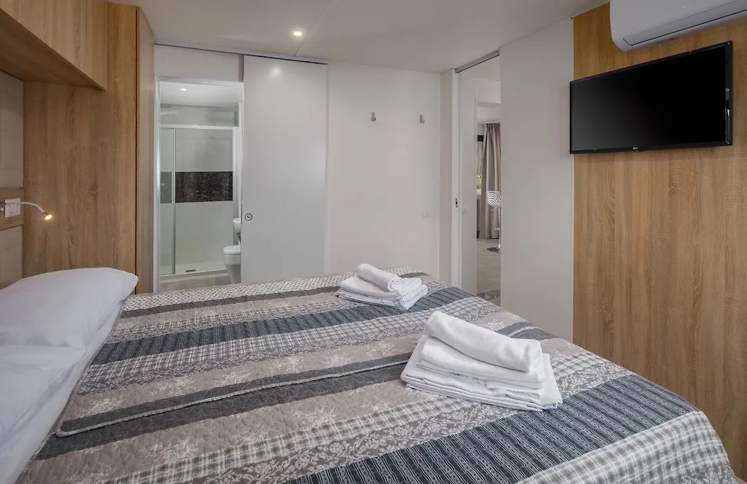 Premium Camping Homes Santa Marina, Lanterna-1