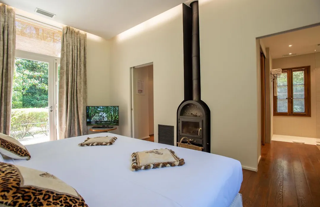 Hotel Château Des Alpilles-1