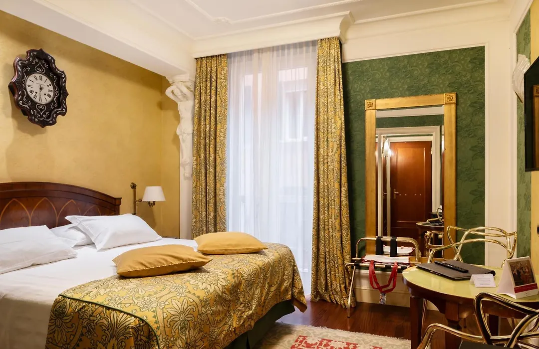 Art Hotel Orologio-1