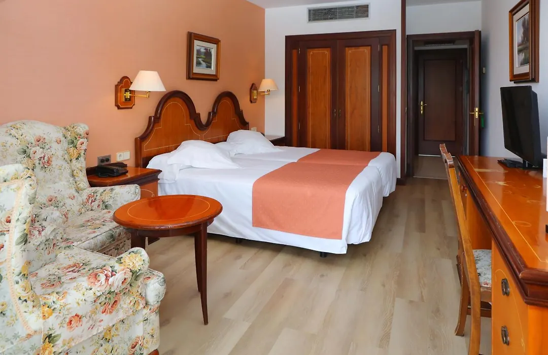 Hotel Riu Fluviá-1