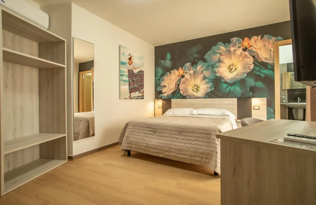 Hotel Nautic-1
