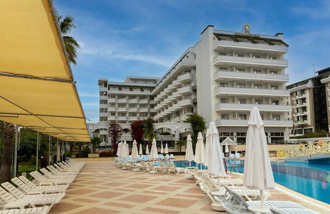 Holiday Garden Resort-1