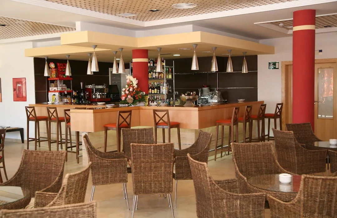 Hotel Punta Del Cantal-1