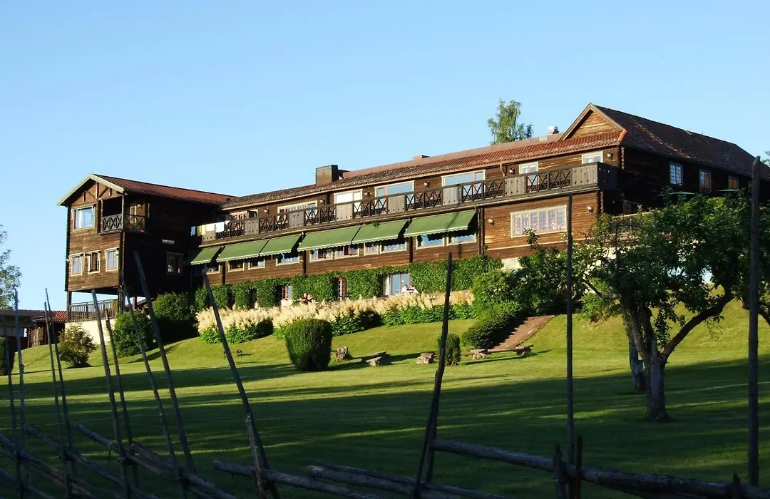Green Hotel-1