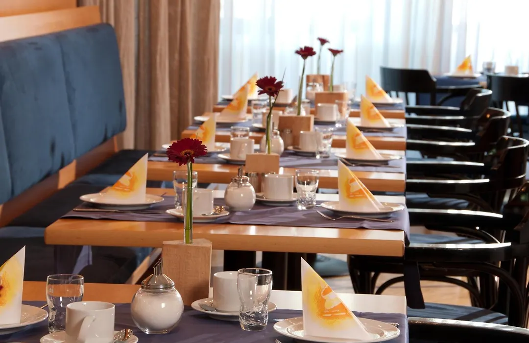 SEEhotel Friedrichshafen-1