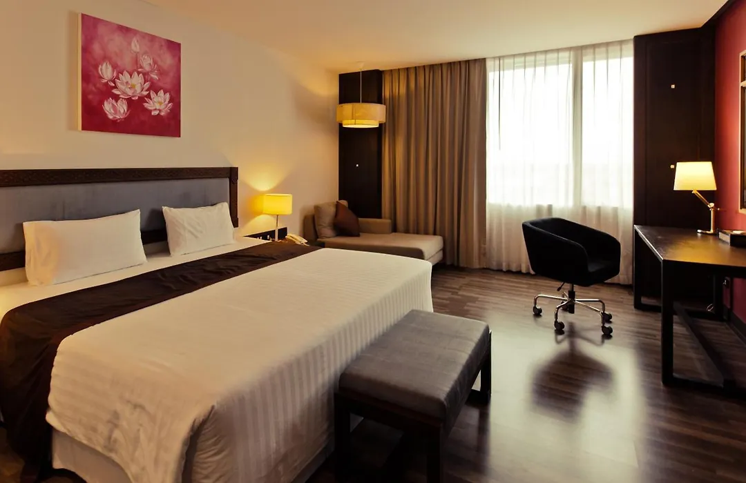 Sunee Grand Hotel And Convention Center-1